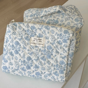 Blue floral quilted makeup bag set with large capacity storage and soft cotton fabric