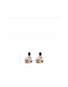 Detailed view of floral resin earrings with marble texture and dimensions 6.2cm x 4cm