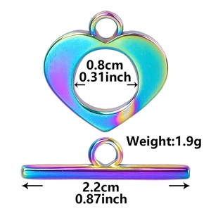 Detailed view of rainbow iridescent heart OT toggle clasp with dimensions and weight