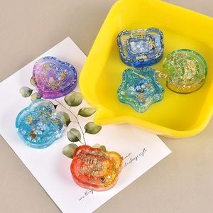 Détails de breloques en résine DIY en forme d'étoile avec paillettes et perles