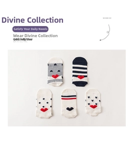 Detail showing five pairs of cotton invisible socks with heart pattern and 3D heel decor