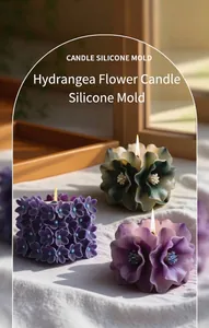 Detalle de velas con forma de hortensia cuadrada hechas con moldes de silicona premium