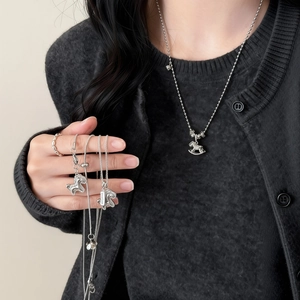 Collier Pendentif Cheval Zircon Incrusté Cuivre Couleur Argent Chaîne Clavicule Bijoux Minimalistes Pour Femmes