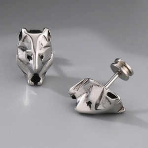 Retro stainless steel wolf head stud earrings in punk style for men and women