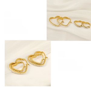 Polished 18k gold-plated heart hoop earrings featuring sparkling white zircon accents