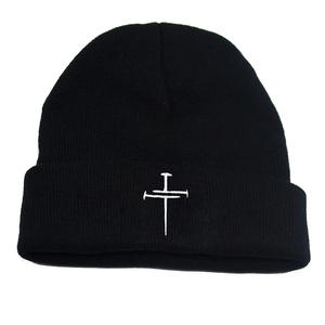 Bonnet En Tricot Acrylique Broderie Croix Chaud Hiver Extérieur Streetwear Pour Hommes Et Femmes