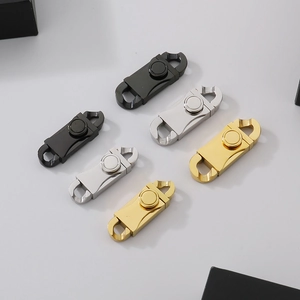 Polished stainless steel magnetic clasps in black silver and gold for jewelry chains