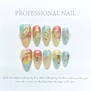 Ongles À Presser Fait Main Style Dunhuang Dégradé Feuille D'Or Amande Long Luxe Texture Marbre Élégant Accessoire Mode Femme