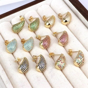 Boucles d'Oreilles Clous en Cuivre en Forme de Goutte Avec Zirconia Pavé Bijoux de Luxe Goutte d'Eau pour Femme Fête