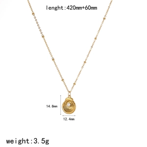Collana a conchiglia in oro 18k con perla e misure della catena regolabile sottile