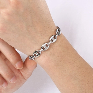 Stylish stainless steel pig nose chain bracelet with silver finish for men and women