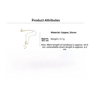 Détail montrant les dimensions et le poids de 5,7g du collier lune étoile doré