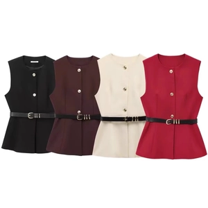 Gilet ajusté sans manches pour femme avec boutons dorés et ceinture en quatre couleurs