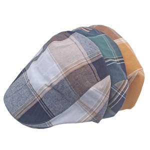 Set di tre berretti retrò in cotone a quadri stile newsboy inglese vintage