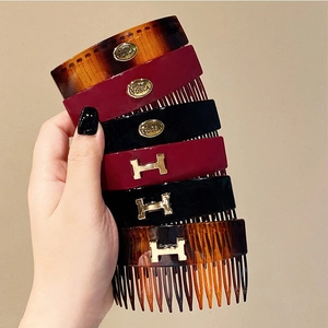 Set of retro acrylic geometric H letter hair combs in tortoiseshell, wine red and black