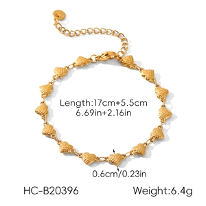 Tableau des tailles du bracelet à maillons cœur dorés avec mesures de longueur et poids