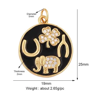 Macro shot of gold-plated lucky charm pendant with 19mm diameter and 2mm thickness
