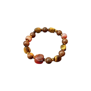 Bracelet en bois d'agar et œil de tigre avec agate cornaline au design zen vintage