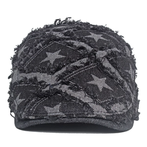 Béret en denim délavé pour femme avec motif étoile et bords effilochés mode vintage