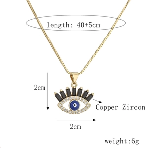 Dettaglio collana occhio del diavolo con ciondolo da 2cm e catena di 40+5cm in oro