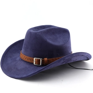 Vue détaillée du chapeau de cowboy en daim bleu marine avec ruban tressé et boucle argent