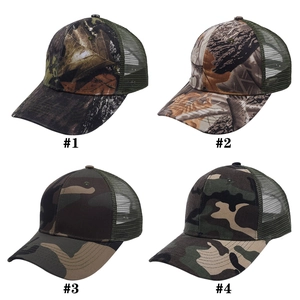 Set aus vier Outdoor-Camouflage-Mesh-Trucker-Baseballkappen mit verschiedenen Mustern