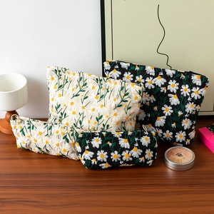 Floral Daisy Embroidered Canvas Cosmetic Bag Portable Travel Makeup Organizer Zipper Pencil Case For Women Girls