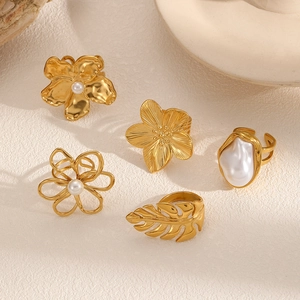 Set di 5 anelli vintage in acciaio inossidabile placcato oro 18k con fiori e foglie