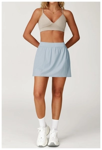 Gonna da tennis azzurra con pantaloncini integrati in tessuto traspirante ad asciugatura rapida