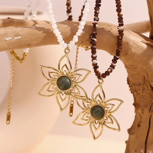 Handmade 18K gold plated flower pendant necklace with green stone and beaded chain