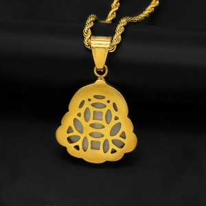 Collier Bouddha rieur en acier doré avec pendentif incrusté de pierre œil de chat