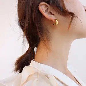 Vintage Titanium Steel Criss Cross Hoop Earrings 18K Gold Plated Elegant C Shape Minimalist Earrings For Women Fashion Jewelry