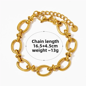 Detail of gold chunky link bracelet with lobster clasp, 16.5+4.5cm length and 13g weight