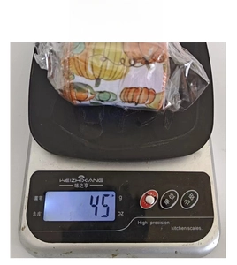 Vue macro d'un ruban à motif citrouille pesant 45g pour décoration d'automne festive