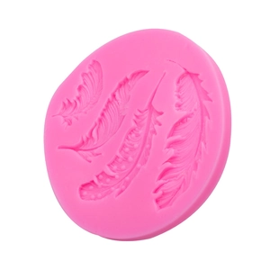 Pink feather pattern silicone cake mold for DIY chocolate and fondant decorating