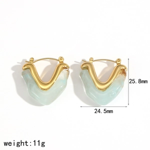 V-shaped gold resin heart hoop earrings with dimensions 25.8mm by 24.5mm