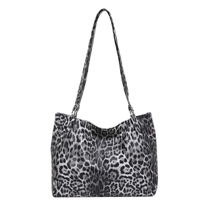 Minimalistische silberne Leoparden-Tasche mit großem Fassungsvermögen und weichem Kunstleder