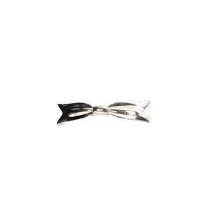 Minimalist silver bow hair clip crafted from polished zinc alloy with a sleek spring bar