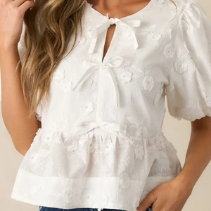 Sweet White Two Piece Set Women Short Sleeve Puff Sleeve Bow Tie Top And Shorts 3D Floral Embroidery Polyester Casual Outfit