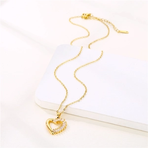 Minimalist 18K gold plated stainless steel heart pendant necklace with zircon stones