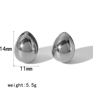 Macro view of waterdrop titanium steel earrings showing 14mm height and 11mm width dimensions