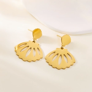 Golden hollow shell flower earrings for women with minimalist shell texture design
