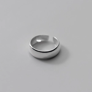 Minimalist s925 silver open ring with polished glossy finish for women's jewelry collection