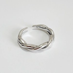 Minimalist S925 sterling silver open ring featuring vintage twisted rope texture design