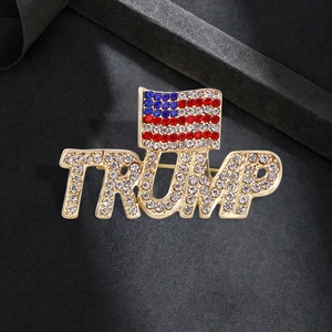 Rhinestone Inlaid US Flag Brooch Alloy Letter Design Lapel Pin Patriotic Election Campaign Accessories For Clothes Bags