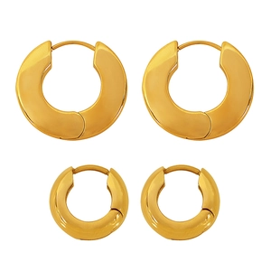 Minimalist geometric round earrings set in 18k gold plated titanium steel, four pieces