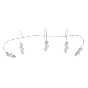 Dettaglio dell'anello bracciale in argento con foglie di cristallo e telaio intrecciato