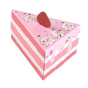 Pink triangular strawberry cake-shaped gift box with cream and sprinkle patterns