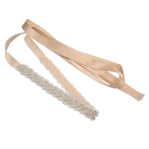 Ceinture de mariée élégante cousue main avec cristaux brillants et ruban de satin champagne