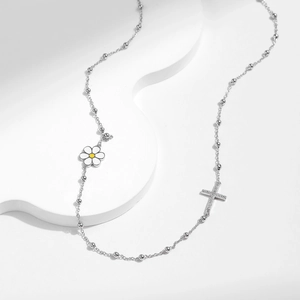 Elegant s925 silver daisy choker necklace with sparkling diamond cross pendants